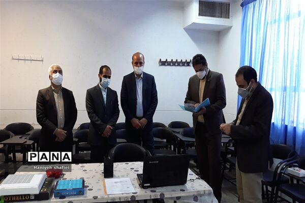 برگزاری مسابقات بازی‌های فکری سرگرمی رویش به صورت آنلاین در  در دبیرستان شهید صالحی شیراز