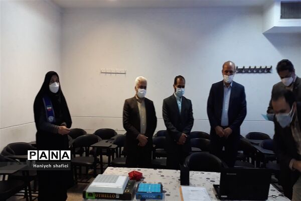 برگزاری مسابقات بازی‌های فکری سرگرمی رویش به صورت آنلاین در  در دبیرستان شهید صالحی شیراز