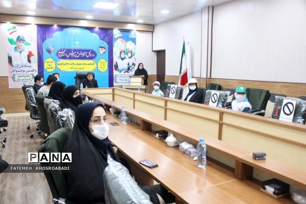 افتتاحیه سفیران سلامت دانش‌آموزی استان قم