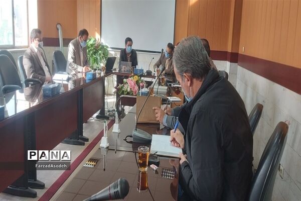 جلسه هم اندیشی موسسان مراکز غیر دولتی  کاشمر