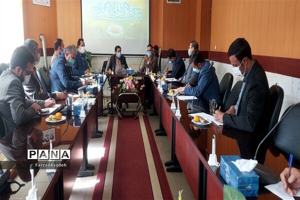 جلسه هم اندیشی موسسان مراکز غیر دولتی  کاشمر
