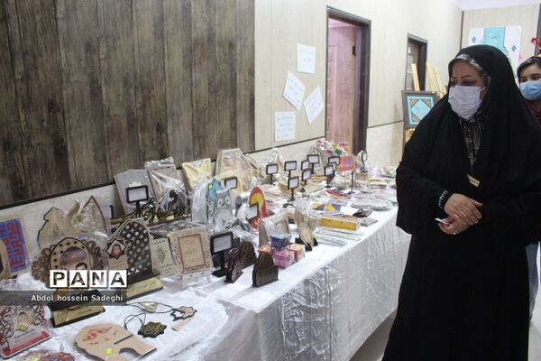 نمایشگاه و فروشگاه صنایع دستی در کانون فرهنگی تربیتی کوثر بوشهر