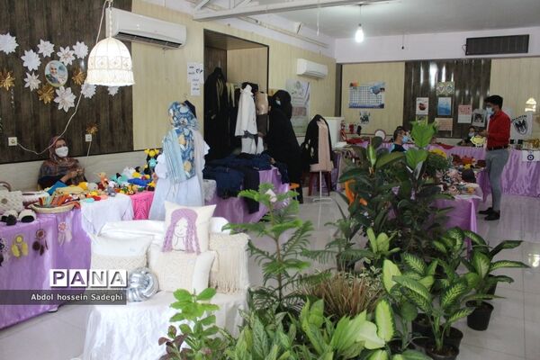 نمایشگاه و فروشگاه صنایع دستی در کانون فرهنگی تربیتی کوثر بوشهر