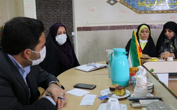 نشست صمیمی مدیر آموزش و پرورش با بانوان اداره آموزش و پرورش  شهرستان قدس
