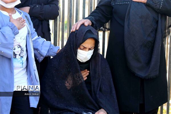 تقدیر مدیر سازمان دانش‌آموزی استان فارس از خانواده دانش آموز پیشتاز مرحومه مهسا هاشمی بالاشهری