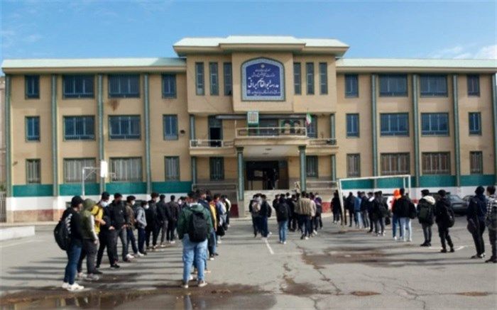 شور و شوق دانش‌آموزان هنرستانی فردیس از بازگشایی مدارس