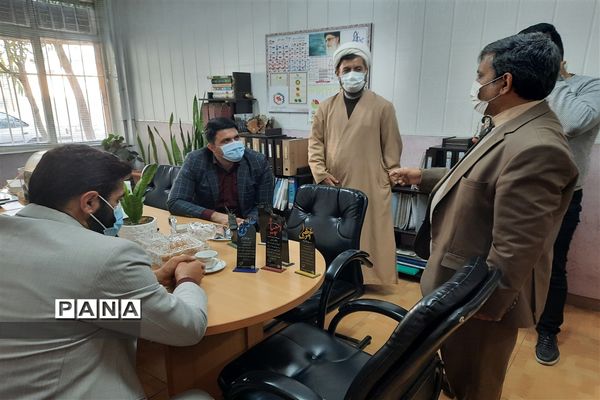 انتخابات شورای دانش آموزی منطقه ۱۵ با تحقق شعاردانش‌آموز محوری و دانش‌آموز باوری