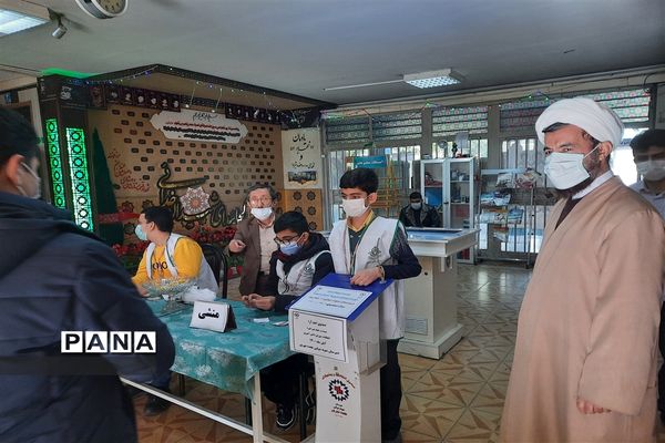 انتخابات شورای دانش آموزی منطقه ۱۵ با تحقق شعاردانش‌آموز محوری و دانش‌آموز باوری