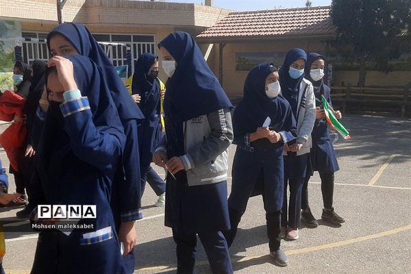 انتخابات شوراهای دانش‌آموزی در دبیرستان فاطمه الزهرا یزد