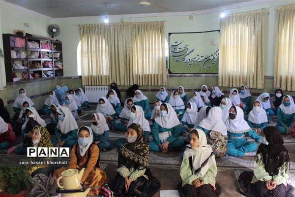 مراسم هفته ملی مازندران در دبستان تربیت گلوگاه