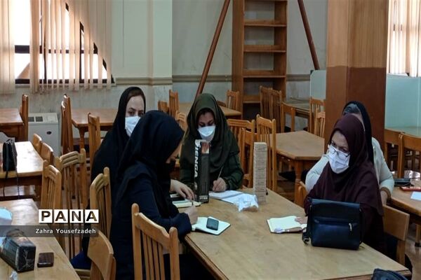 برگزاری دوره آموزشی مربیگری و داوری بازی‌های فکری در فارس
