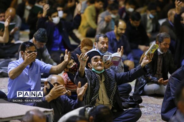 وداع با پیکر شهید فاطمه اسدی در حرم حضرت معصومه و مسجد جمکران