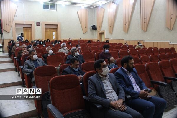 کارگاه توانمندسازی معاونان  پرورشی مدارس ناحیه یک قم
