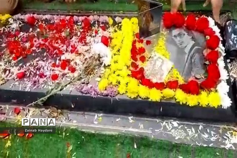 هفتمین سالگرد فوت مرتضی پاشایی در بهشت زهرا تهران