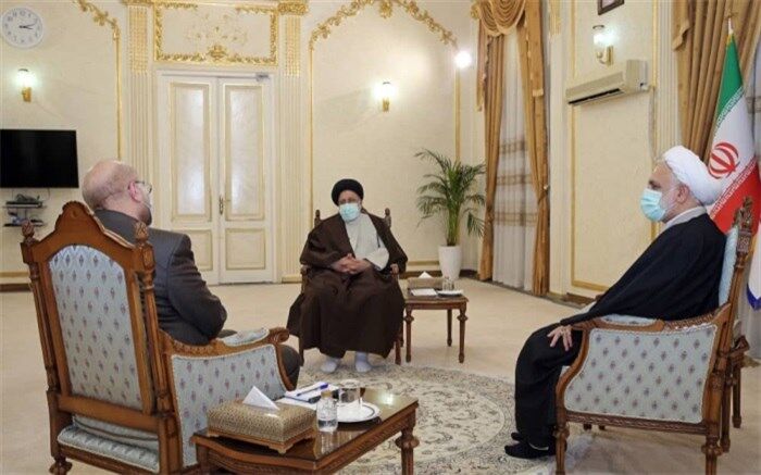 تاکید سران قوا بر تداوم تلاش‌ هماهنگ برای بهبود معیشت مردم