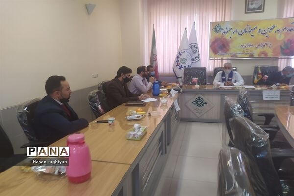 برگزاری جلسه هم اندیشی جذب و سازماندهی نواحی 6 گانه شهر اصفهان در سازمان دانش‌آموزی استان اصفهان