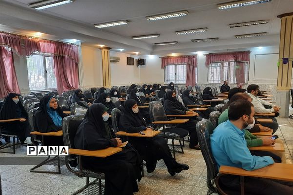 کاشت درخت بلوط به مناسبت میلاد امام حسن عسکری (ع) در منطقه ۱۵