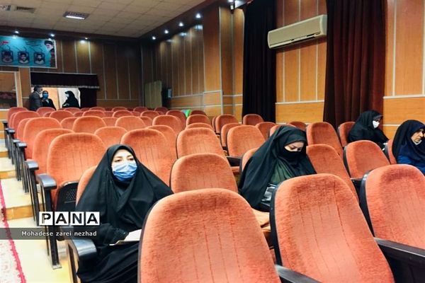 جلسه توانمندسازی معاونین و مربیان پرورشی شهرستان قرچک