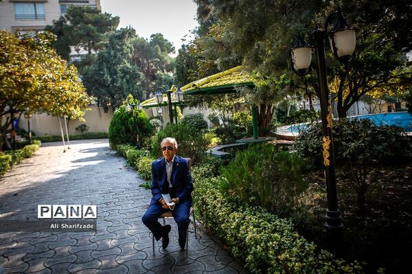 مراسم  جشن تولد هنرمندان پیشکسوت متولد آبان