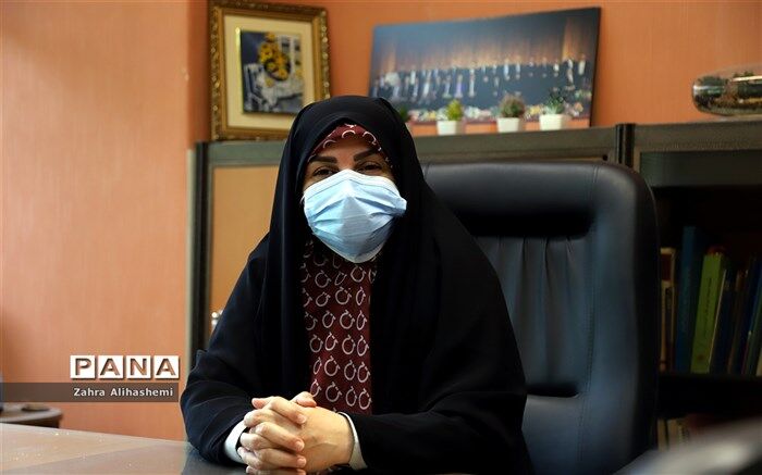 بازتعریف برنامه درسی مصوب، جهت آموزش‌های ترکیبی باکیفیت از ماموریت‌های شورای مدرسه است