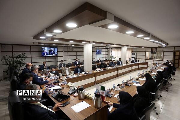 جلسه کارگروه تدوین سند دهمین دوره مجلس دانش‌آموزی