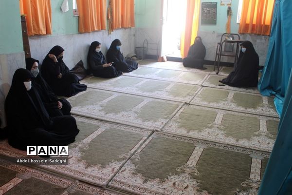 نماز جماعت ظهر و عصر در اداره  کل آموزش و پرورش استان بوشهر