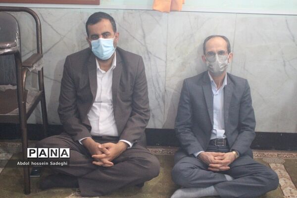 نماز جماعت ظهر و عصر در اداره  کل آموزش و پرورش استان بوشهر