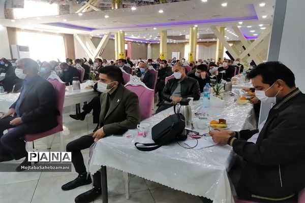 مراسم بزرگداشت خیر مدرسه ساز علی خانی در کاشمر