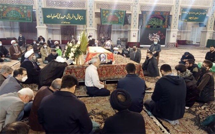 پیکر آیت‌الله مجتهد شبستری تشییع شد