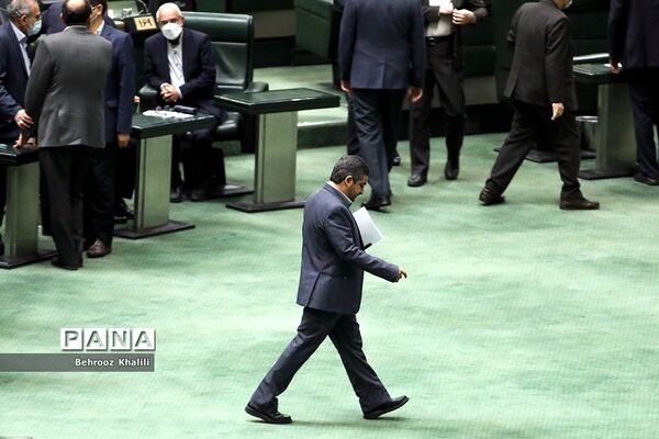 جلسه رای اعتماد وزیر پیشنهادی وزارت آموزش و پرورش در مجلس شورای اسلامی