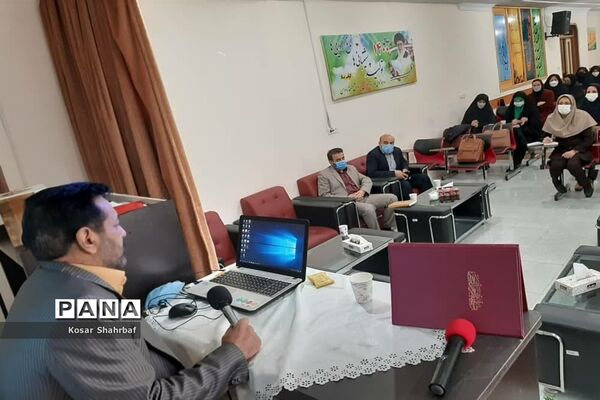 جلسه توجیهی معاونین و مربیان پرورشی در  رودهن