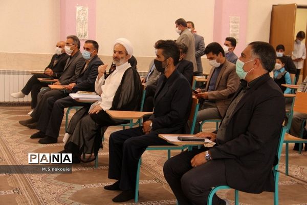 رونمایی از کتاب شهید علی لندی