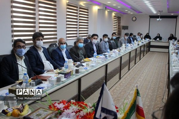 نشست هم اندیشی معاونت آموزش ابتدایی استان بوشهر