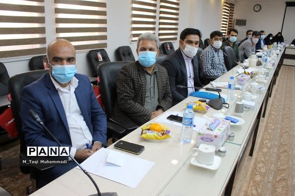 نشست هم اندیشی معاونت آموزش ابتدایی استان بوشهر