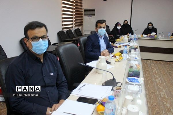 نشست هم اندیشی معاونت آموزش ابتدایی استان بوشهر