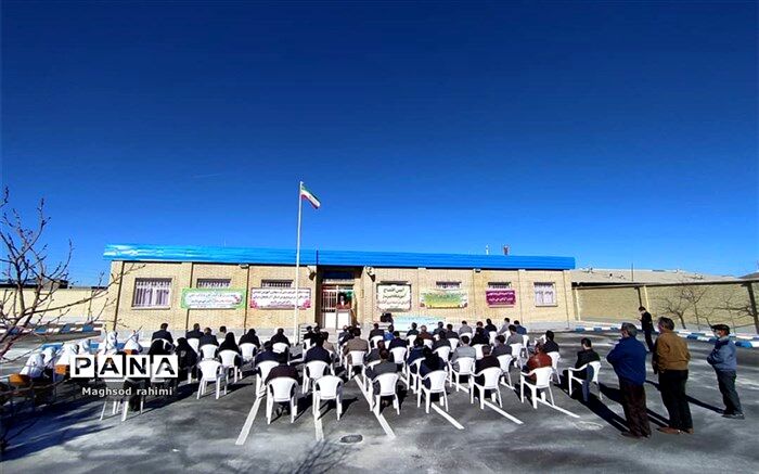 خیرین مدرسه‌ساز قدم‌های ارزشمندی در راستای تربیت نسل آینده دارند