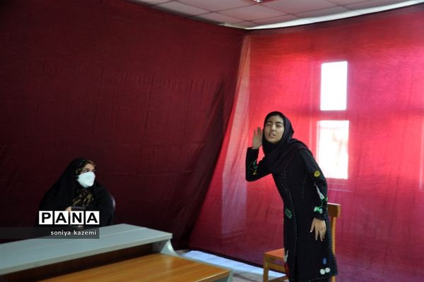 نشست باشگاه کتابخوانی حضرت معصومه در ساری