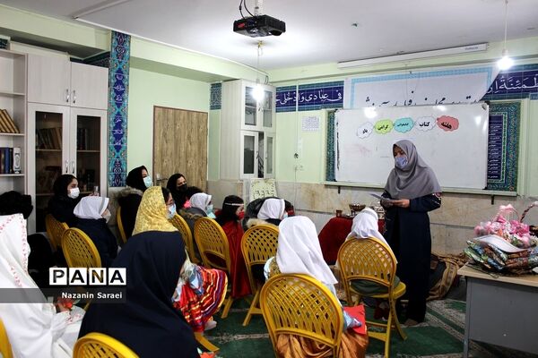 گرامی‌داشت هفته کتاب و کتابخوانی در شهرستان اسلامشهر