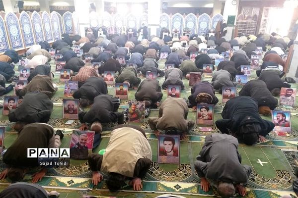 نماز جمعه در مسجد الغدیر پردیس