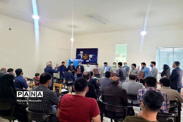 رونمایی کتاب و تجلیل از نویسندگان بخش شبانکاره