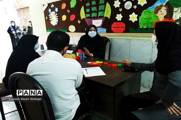 برگزاری اولین کارگاه مربی گری و داوری المپیاد رویش در شهرستان کازرون