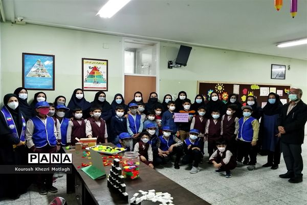 برگزاری مرحله آموزشگاهی هفتمین دوره المپیاد رویش  در مدارس کازرون