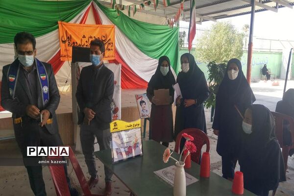 برگزاری مسابقات بازی‌های فکری سرگرمی رویش در شهرستان داراب