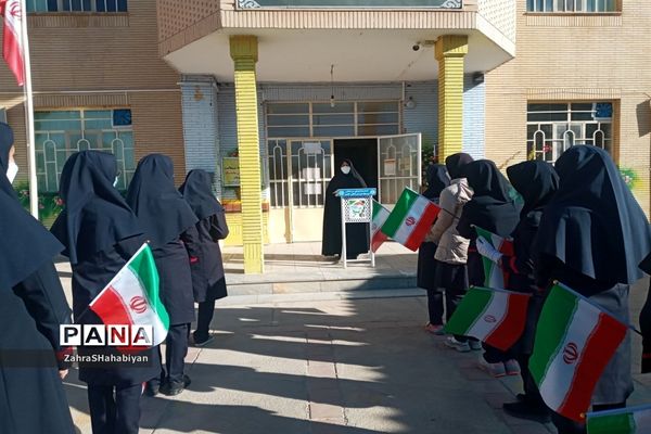 مراسم ویژه هفته بسیج در دبیرستان فرزانگان کاشمر برگزار شد