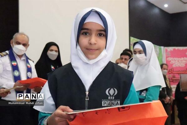 تجلیل از  دانش ‌آموزان مقام‌آور پیشتاز
