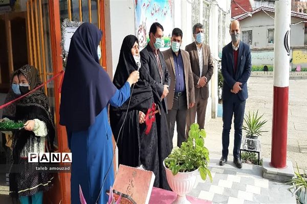 نمایشگاه کتاب در دبستان تربیت گلوگاه