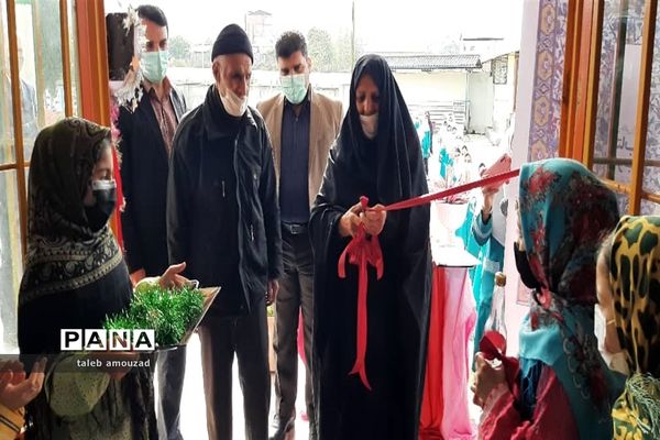 نمایشگاه کتاب در دبستان تربیت گلوگاه