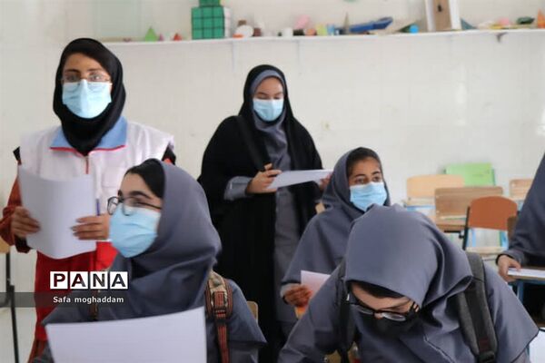 برگزاری کلاس‌های کانون دانش‌آموزی هلال احمر در دبیرستان قاضی گله‌دار