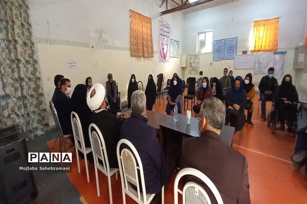 بررسی نماینده مردم کاشمر از بررسی مشکلات تیم والیبال نشسته بانوان شهرستان