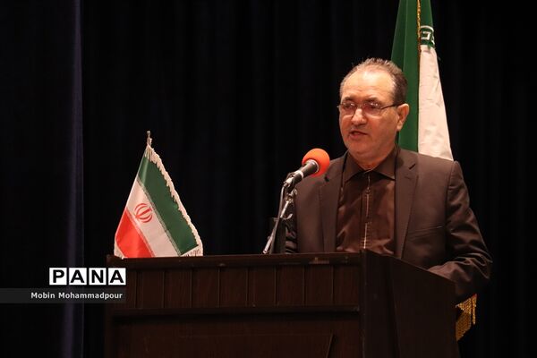 مراسم رونمایی و‌ توزیع طرح عظیم تجهیز ۴۵۰ پایگاه بسیج سپاه ویژه تبریز